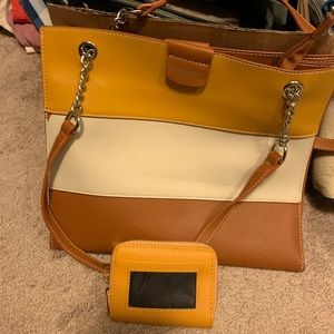 Tote/Purse with crossbody straps and wallet